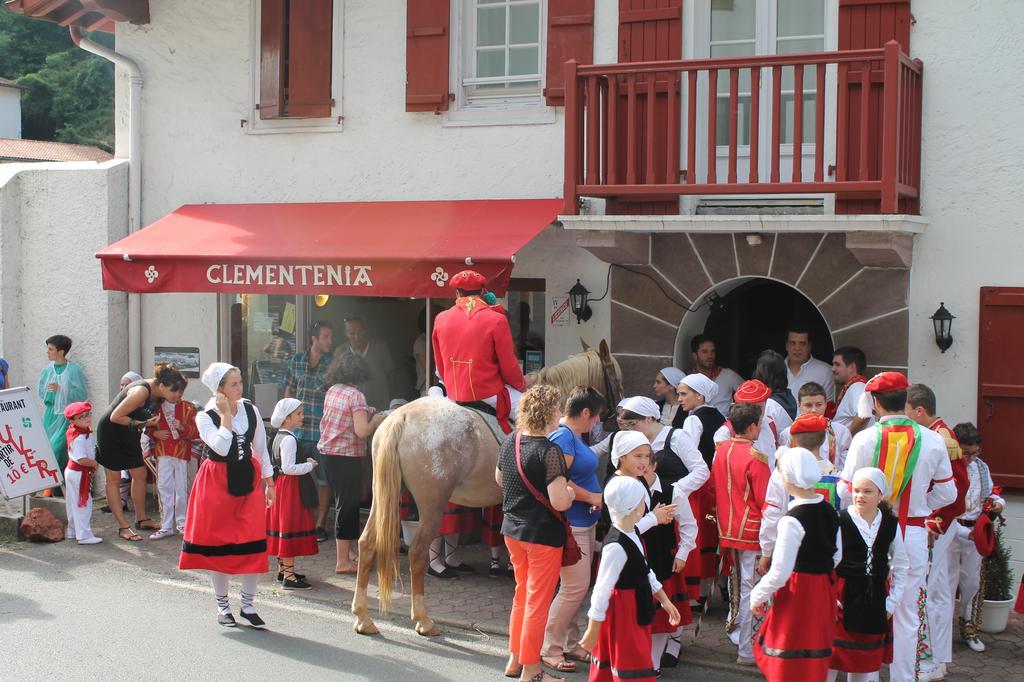Hotel Le Clementenia Arnéguy エクステリア 写真