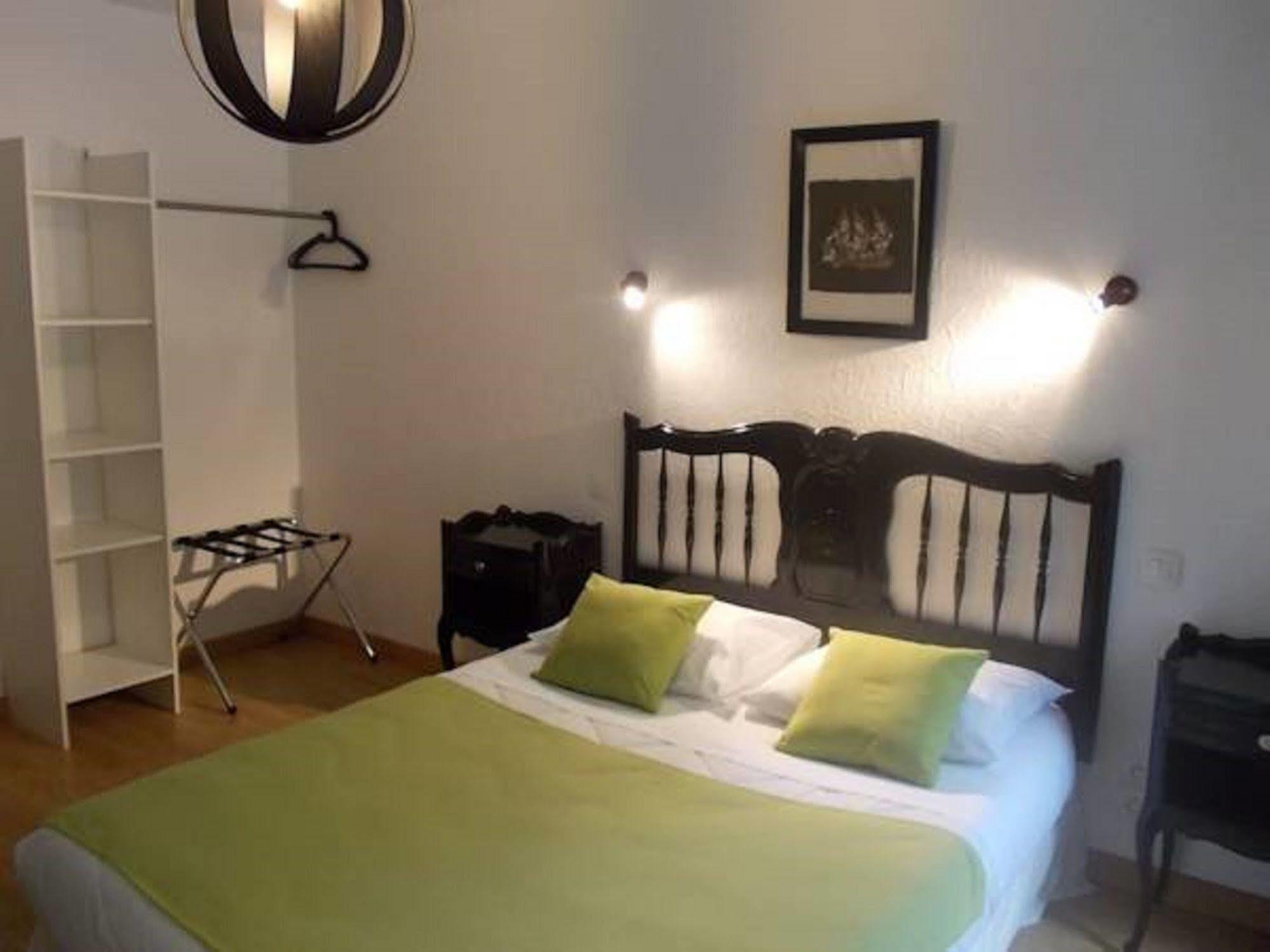 Hotel Le Clementenia Arnéguy エクステリア 写真